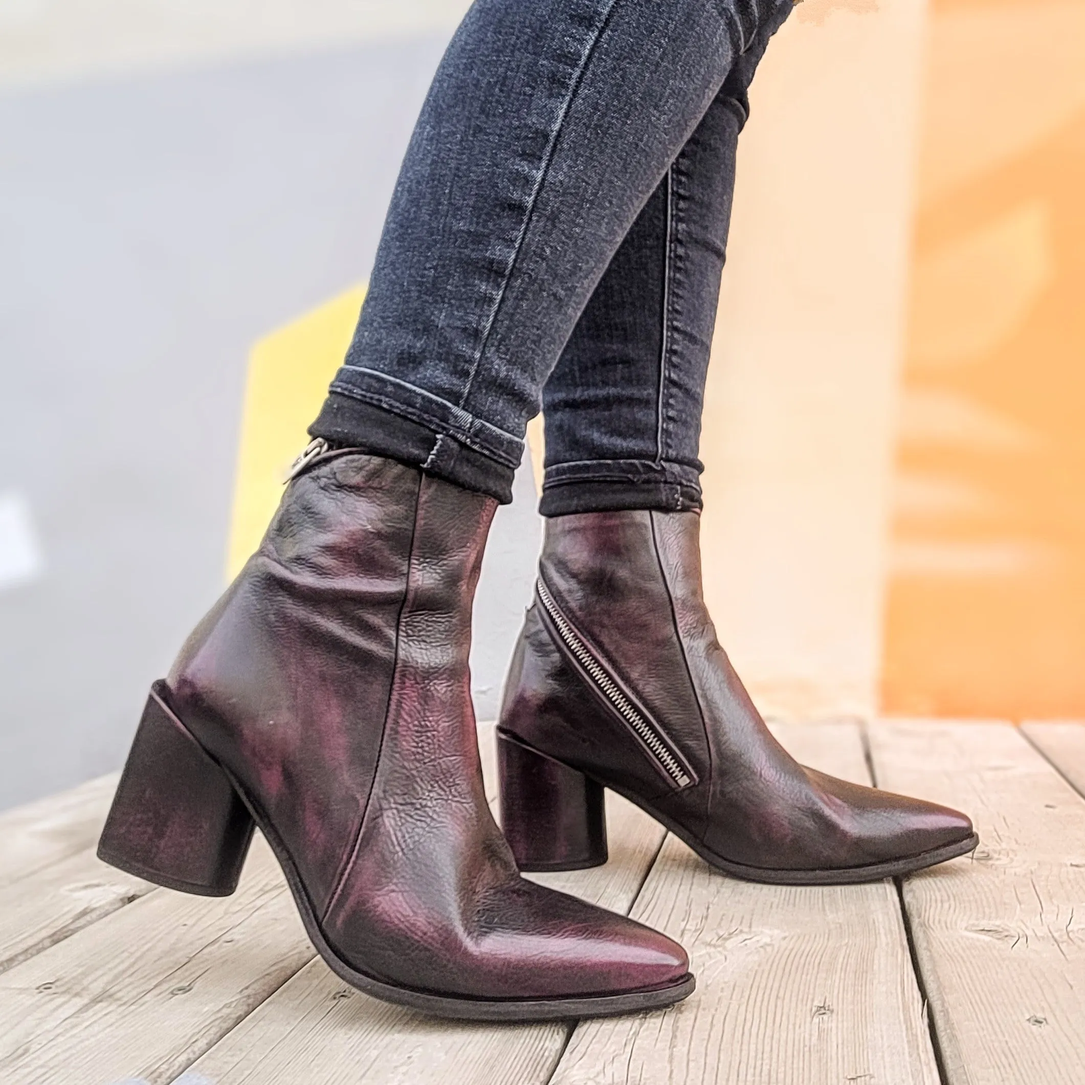 A.S 98 A98201-101 - Fuschia/Black