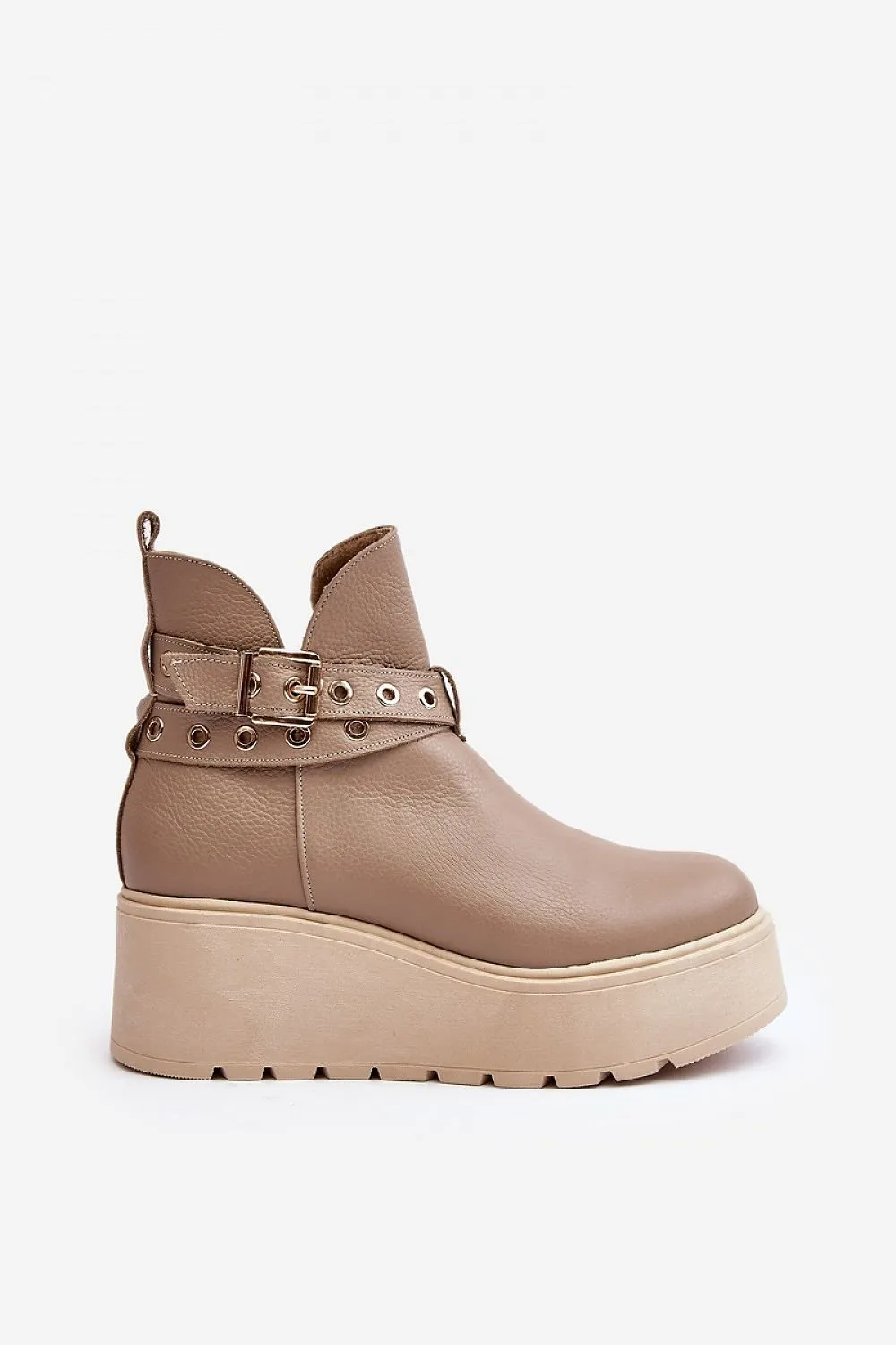 Buskin boots