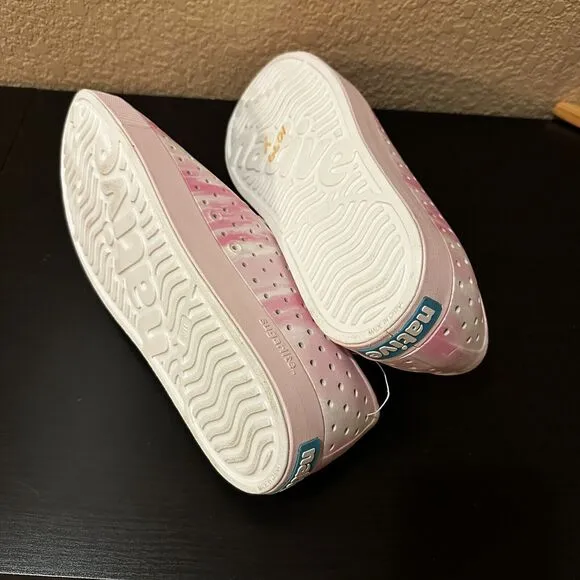 Native Men’s Jefferson Sugarlite Water Shoes 11 NWT Shell White Milk Pink Clouds