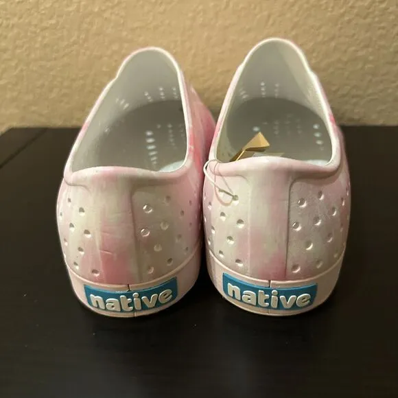 Native Men’s Jefferson Sugarlite Water Shoes 11 NWT Shell White Milk Pink Clouds