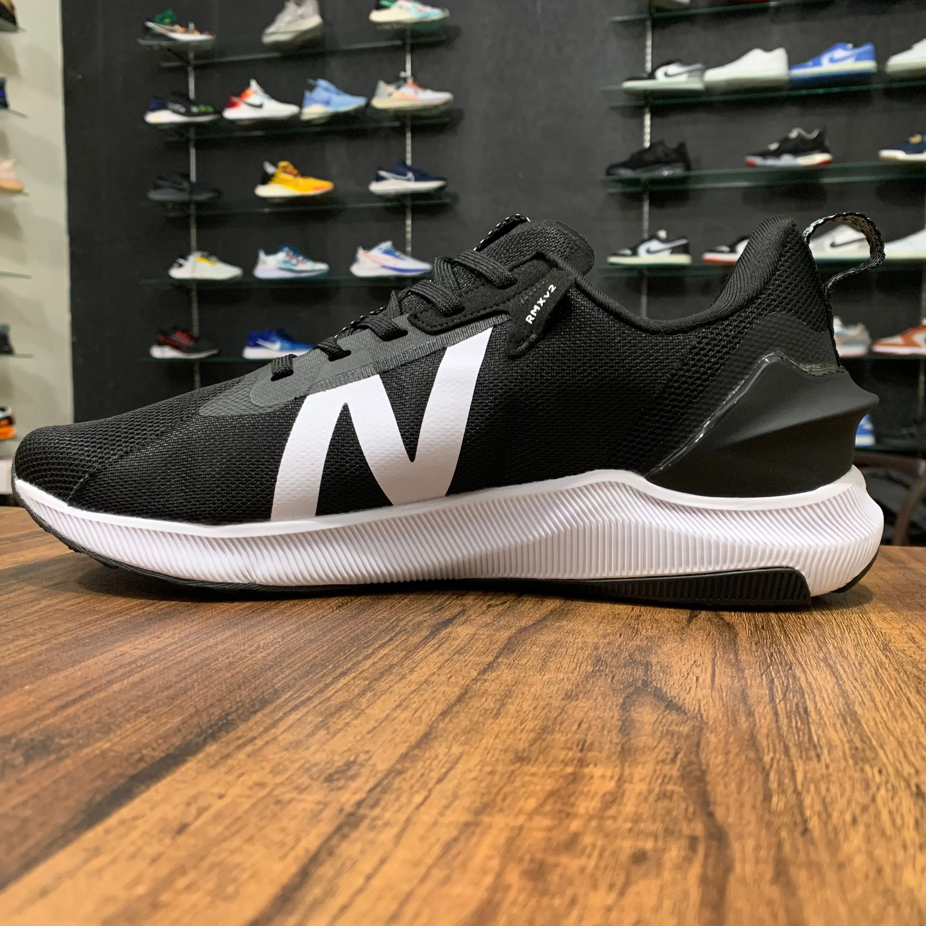 NB FuelCell Propel RMX v2 Black White