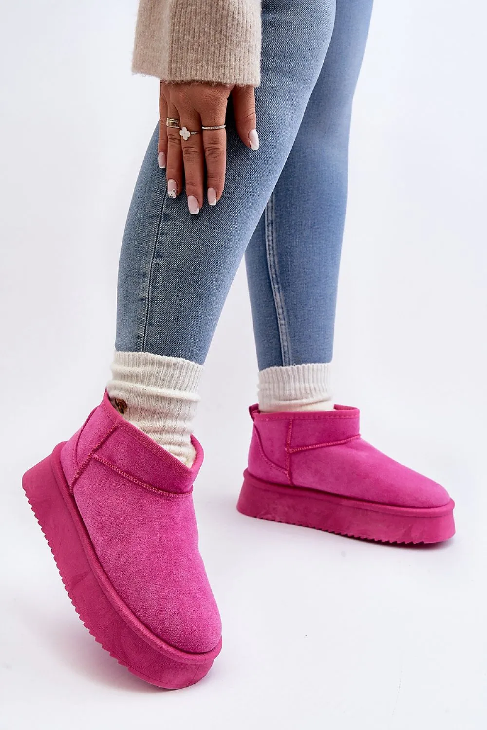 Snow boots