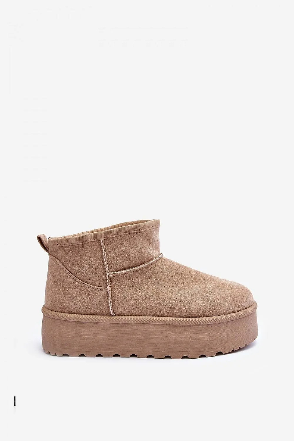 Snow boots