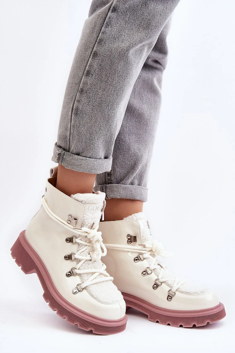 Trapper shoes