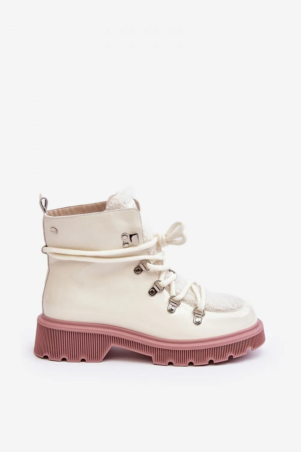 Trapper shoes