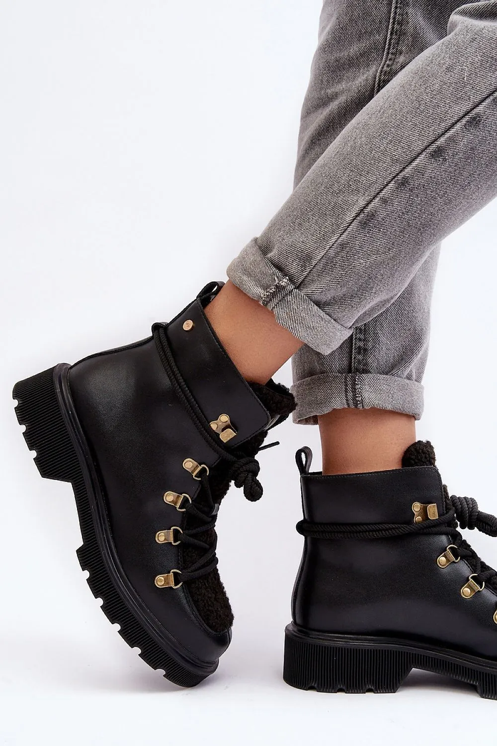 Trapper shoes