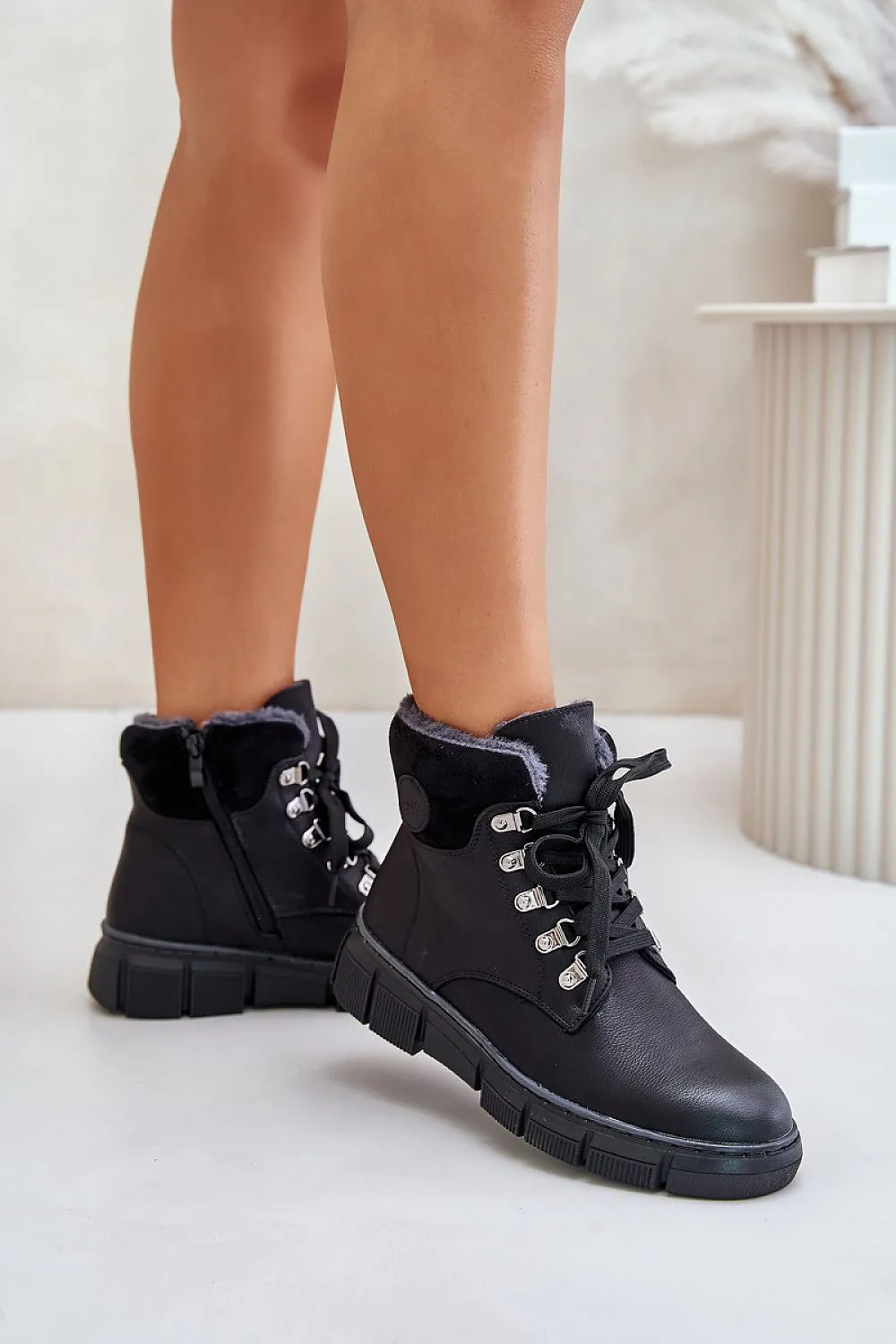 Trapper shoes