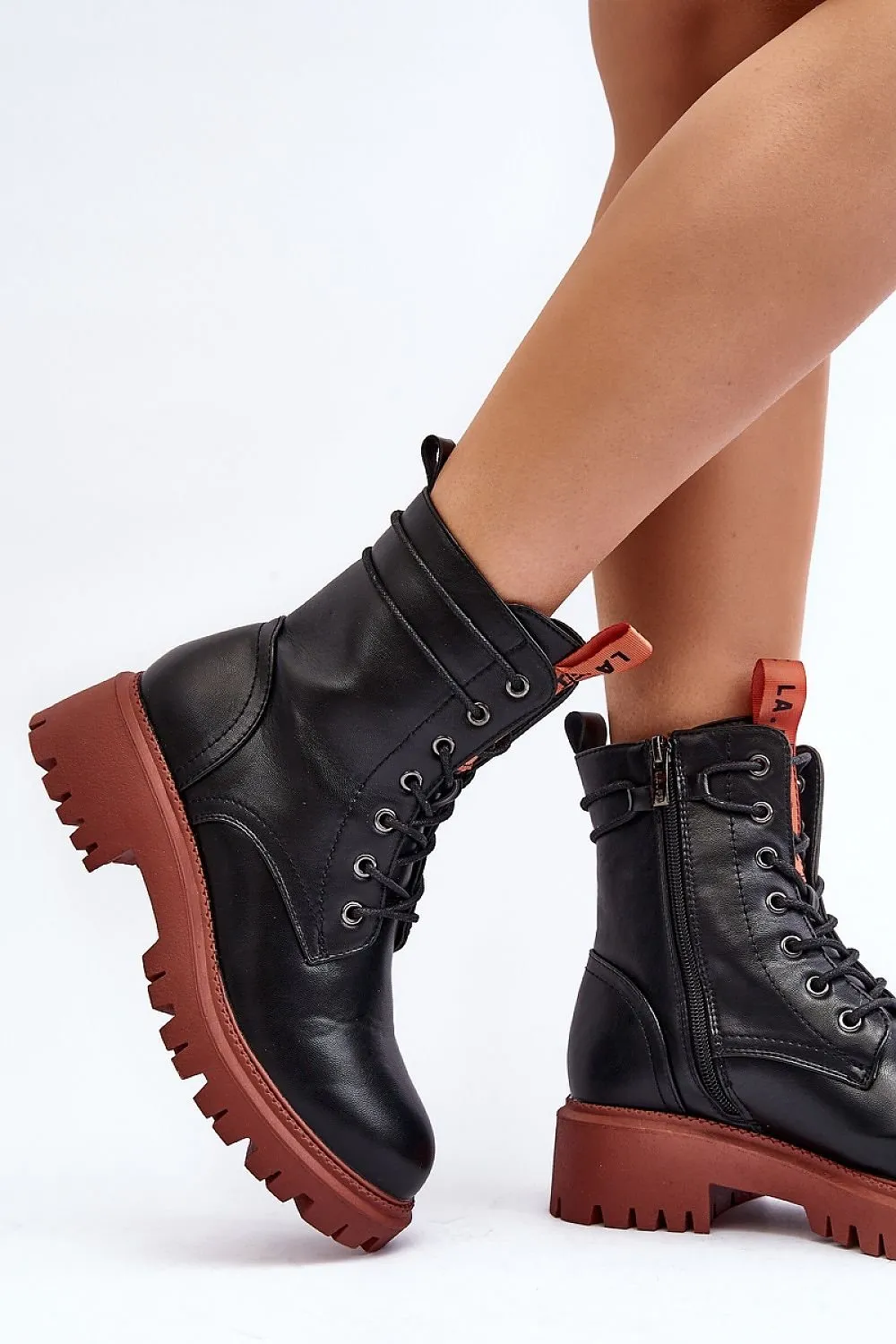 Trapper shoes