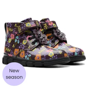UK 7 Plum Flowers Patent Evyn Boots